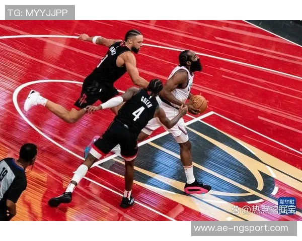 快船全力以赴迎接NBA杯新铺球场地板颜值惊艳引期待